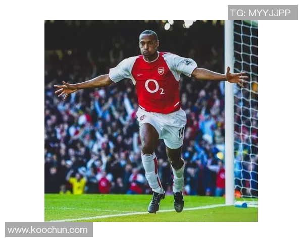 26号足球明星的传奇人生与赛场背后的故事揭秘