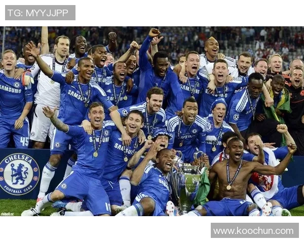 卡塔尔足球明星帅气风采大赏展现运动魅力与青春活力